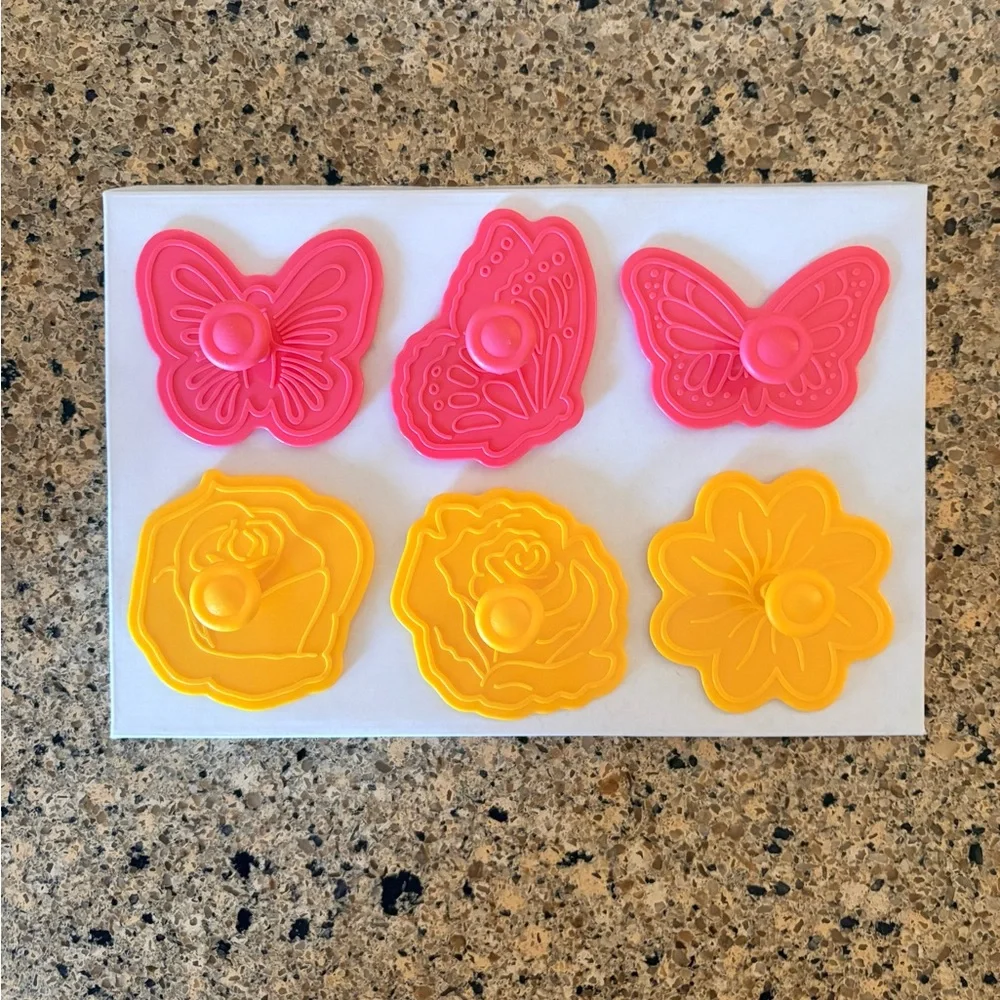 Williams Sonoma Floral Butterfly Cookie Cutter Set
